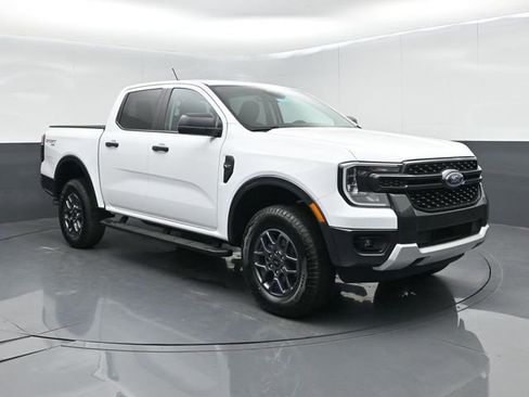 Used 2024 Ford Ranger XLT image 2