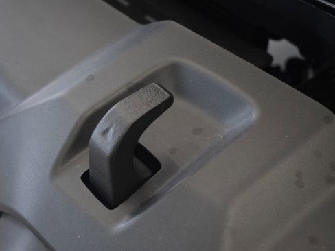 New 2025 Jeep Gladiator Sport image 14