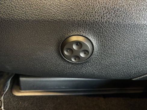 Certified 2025 Mercedes-Benz GLC 300 4MATIC image 20