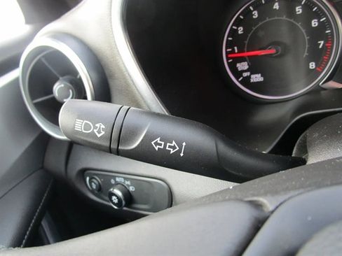 Used 2019 Chevrolet Blazer LT w/ Sound & Technology Package image 20