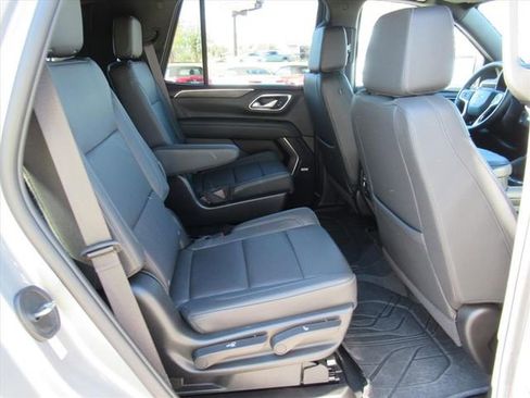 Used 2024 Chevrolet Tahoe Z71 w/ Luxury Package AWD/4WD image 36