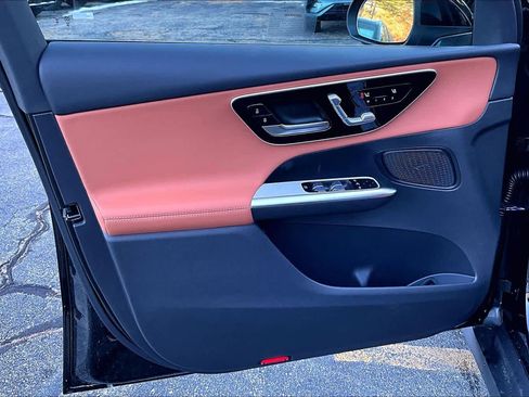 New 2026 Mercedes-Benz GLC 300 GLC 300 image 12