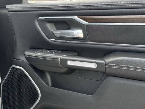 Used 2022 RAM 1500 Laramie AWD/4WD image 28