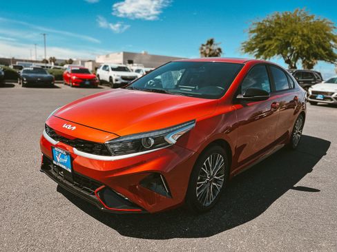 Used 2023 Kia Forte GT-Line w/ GT-Line Premium Package FWD image 3