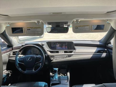 Used 2019 Lexus ES 350 w/ Premium Package FWD image 26