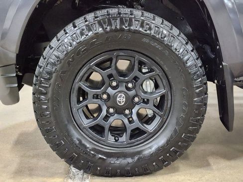 Used 2022 Toyota Tacoma SR5 image 26