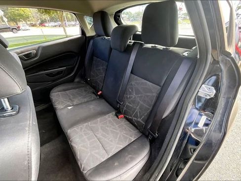 Used 2012 Ford Fiesta SE image 19