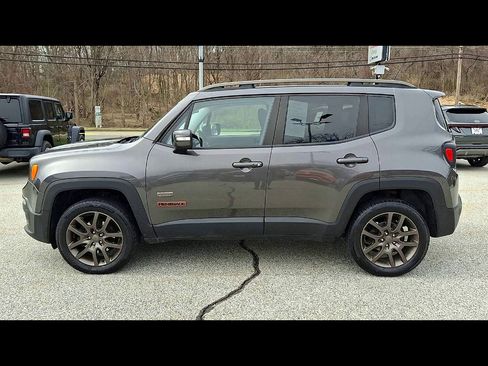 Used 2016 Jeep Renegade 75th Anniversary image 5