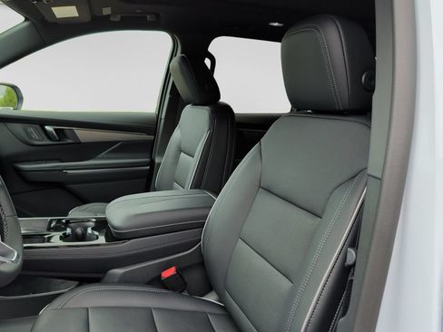 New 2026 Buick Enclave Preferred w/ Power Package AWD/4WD image 22