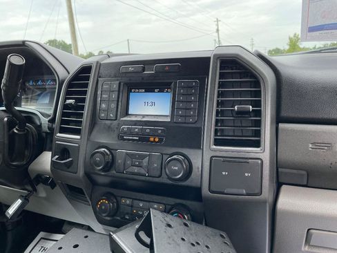 Used 2020 Ford F250 XL w/ Power Equipment Group RWD image 23