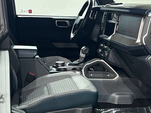 Used 2022 Ford Bronco Outer Banks AWD/4WD image 55
