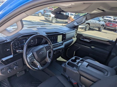 Certified 2022 Chevrolet Silverado 1500 LT Trail Boss w/ Protection Package AWD/4WD image 13