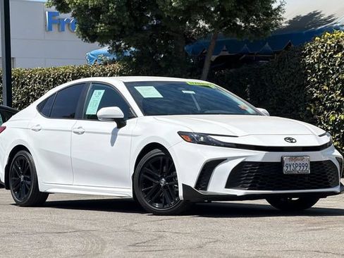 Used 2026 Toyota Camry SE w/ Multimedia Upgrade Package FWD image 2