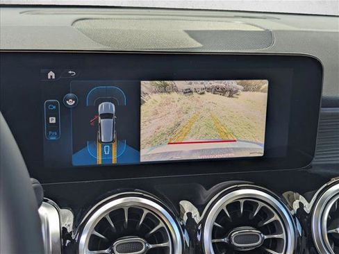 New 2026 Mercedes-Benz GLB 250 image 12