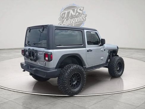Used 2020 Jeep Wrangler Sport AWD/4WD image 5