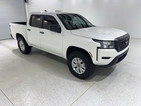 Used 2022 Nissan Frontier S w/ Technology Package image 7