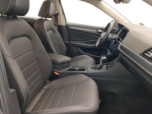 Used 2024 Volkswagen Jetta SE FWD image 21