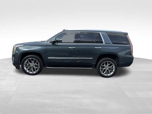 Used 2019 Cadillac Escalade Luxury RWD image 4