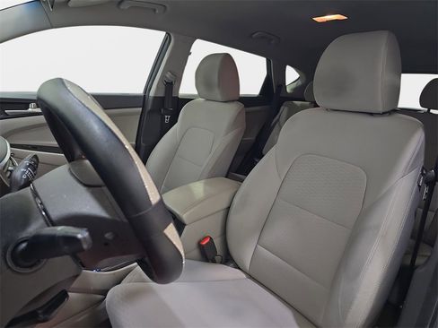 Used 2019 Hyundai Tucson SE image 15
