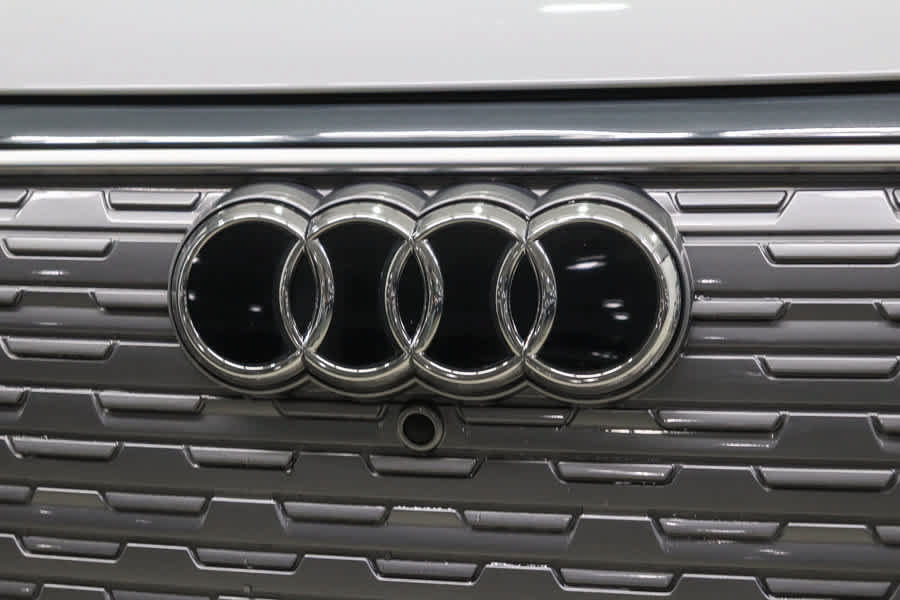Used 2023 Audi Q4 e-tron Premium w/ Convenience Package RWD image 14