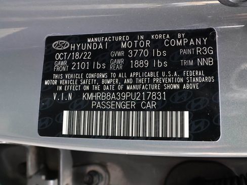 Certified 2023 Hyundai Venue SE image 39