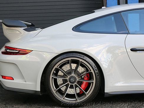 Used 2018 Porsche 911 GT3 image 14
