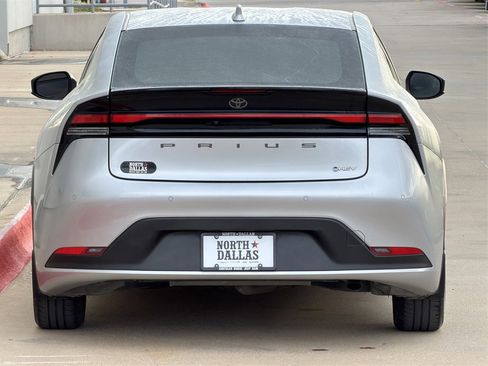 Used 2023 Toyota Prius Limited image 6