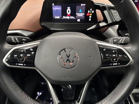 Used 2021 Volkswagen ID.4 Pro S w/ Gradient Package image 17