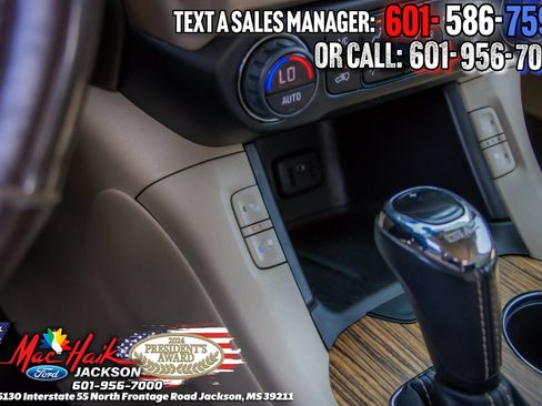 Used 2019 GMC Acadia Denali w/ Technology Package FWD image 21