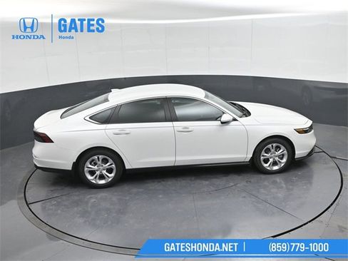 New 2025 Honda Accord LX image 39