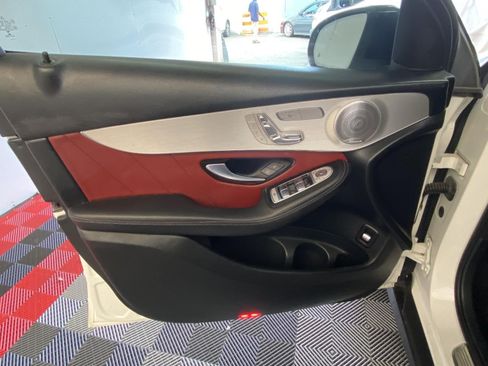 Used 2019 Mercedes-Benz GLC 300 4MATIC Coupe image 18