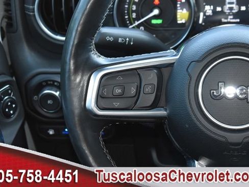 Used 2023 Jeep Wrangler Unlimited Sahara w/ Cold Weather Group AWD/4WD image 28