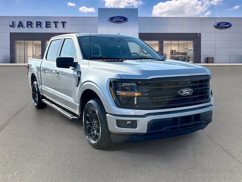 Used 2026 Ford F150 XLT w/ XLT Black Appearance Package RWD image 1
