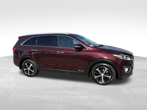 Used 2017 Kia Sorento EX w/ EX V6 Premium Package AWD/4WD image 13