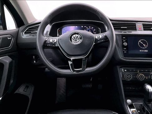 Used 2020 Volkswagen Tiguan SEL Premium R-Line AWD/4WD image 6
