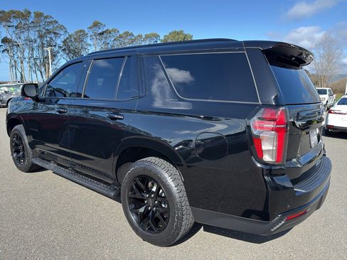 Used 2024 Chevrolet Tahoe Z71 w/ Luxury Package image 3
