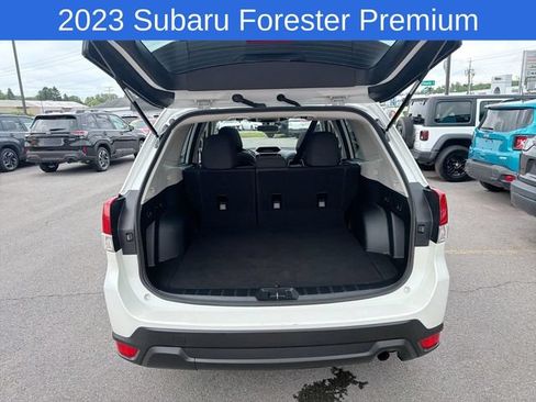 Used 2023 Subaru Forester Premium AWD/4WD image 29