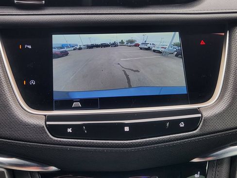Used 2021 Cadillac XT5 Premium Luxury AWD/4WD image 23