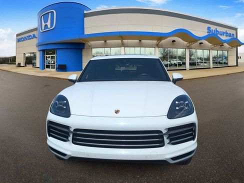 Used 2020 Porsche Cayenne S image 3