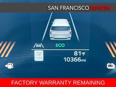 Used 2025 Kia Carnival EX FWD image 37