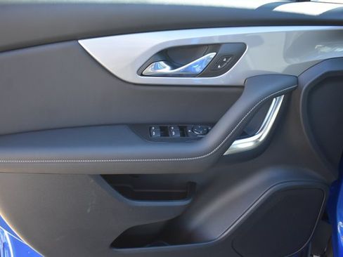 New 2026 Chevrolet Blazer LT w/ LPO, Black Sport Package FWD image 11