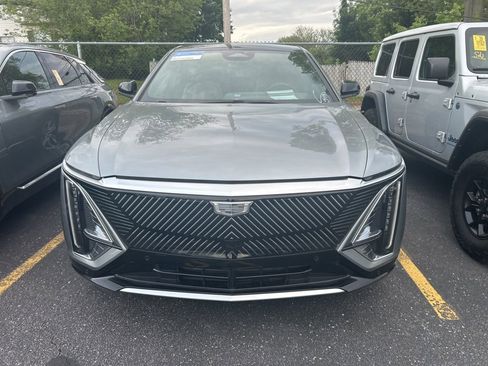 Used 2024 Cadillac Lyriq Tech w/ LPO, Floor Liner Package AWD/4WD image 3