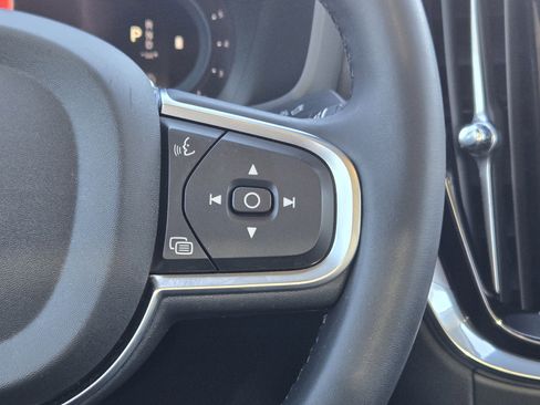 Used 2024 Volvo S60 B5 Core image 29