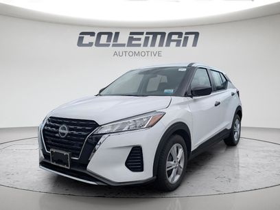 Used 2023 Nissan Kicks S