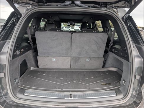 Used 2023 Jeep Grand Cherokee L Overland image 22