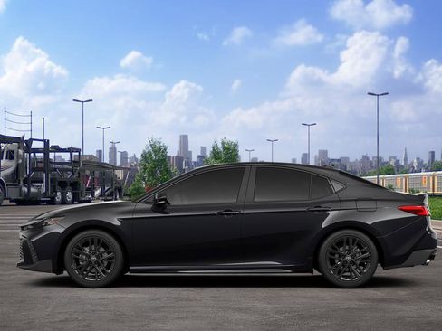 New 2026 Toyota Camry SE FWD image 4