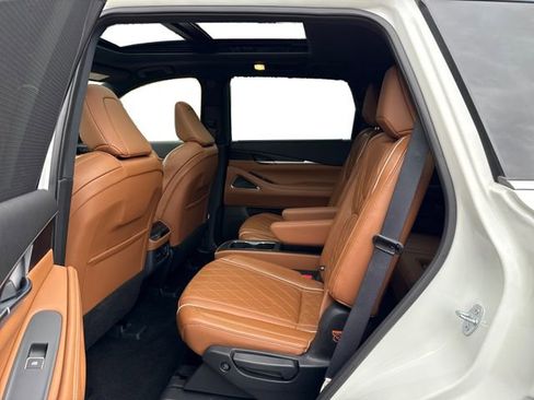 Used 2023 INFINITI QX60 Autograph w/ Cargo Package AWD/4WD image 11