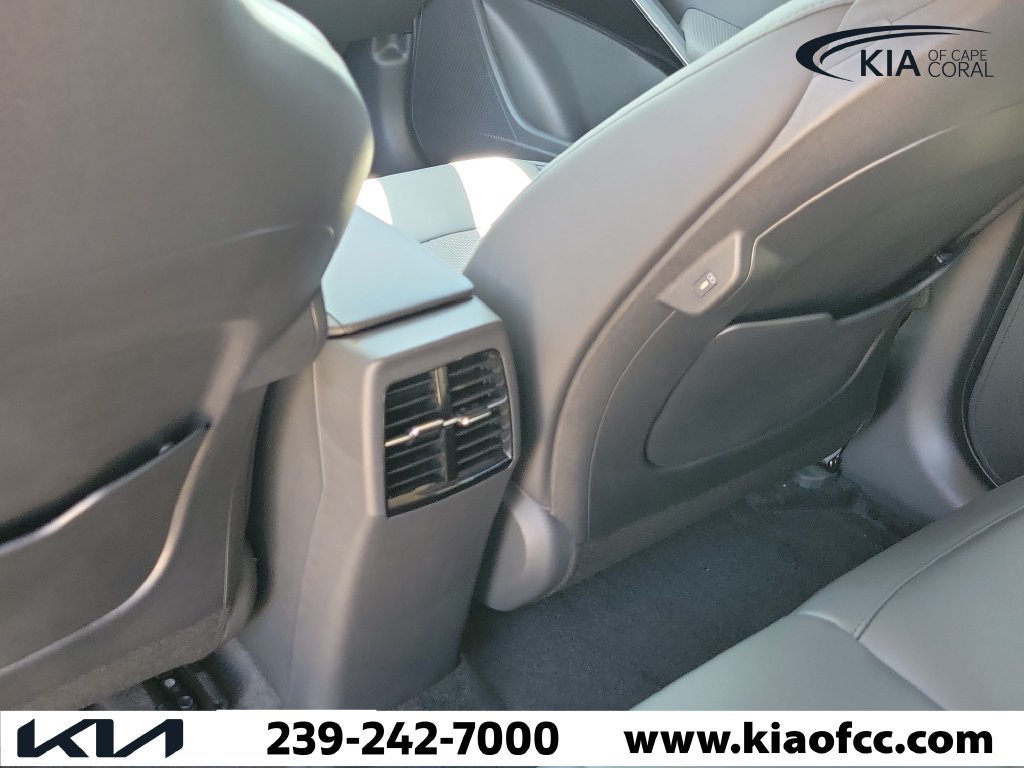New 2025 Kia Niro Wind w/ Wind Preserve Package FWD image 14