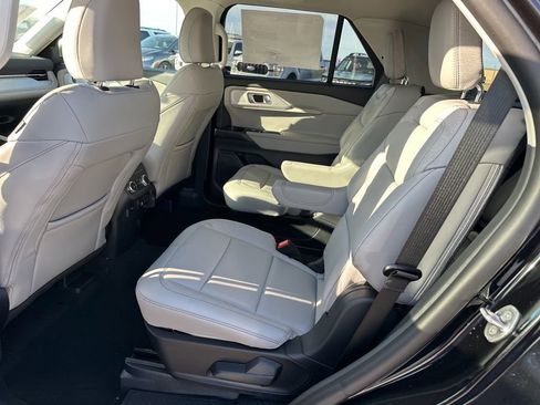 New 2026 Ford Explorer Active w/ Active Comfort Package image 33