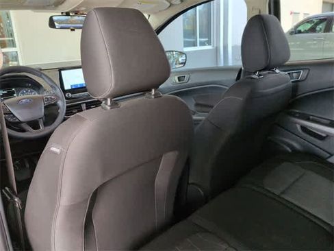 Used 2020 Ford EcoSport SE w/ SE Convenience Package image 19